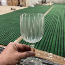 Elegant Crystal Wine Glass